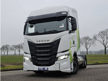 트랙터 유닛 IVECO S-WAY