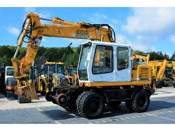 휠 굴삭기 LIEBHERR A 900