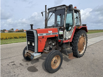 장궤형 트랙터 MASSEY FERGUSON 690