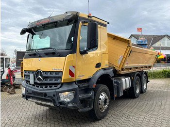 덤프트럭 MERCEDES-BENZ Arocs 2643