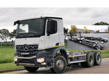 후크 리프트 트럭 MERCEDES-BENZ Arocs 2642