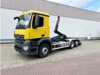 후크 리프트 트럭 MERCEDES-BENZ Arocs 2642