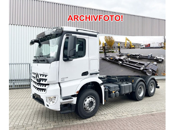 후크 리프트 트럭 MERCEDES-BENZ Arocs 2645