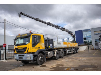 드롭사이드/ 플랫베드 트럭 IVECO Trakker