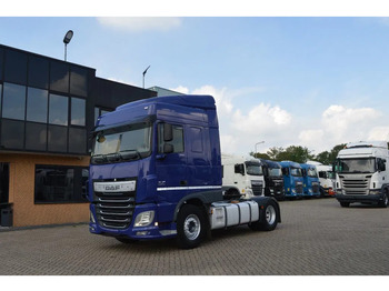 트랙터 유닛 DAF XF 106 440