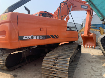 리스 DOOSAN DX225LC-excavator DOOSAN DX225LC-excavator : 사진 3