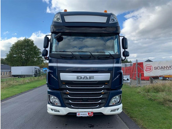 후크 리프트 트럭 DAF XF510 FAK 8x2-4 : 사진 3