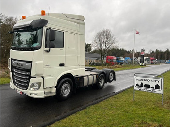 트랙터 유닛 DAF XF 530