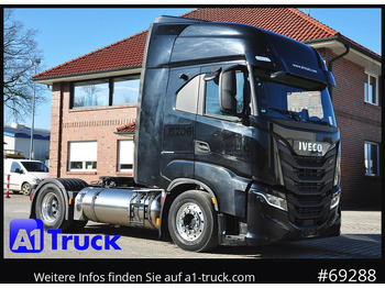 트랙터 유닛 IVECO Stralis