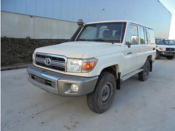 차량 TOYOTA Land Cruiser