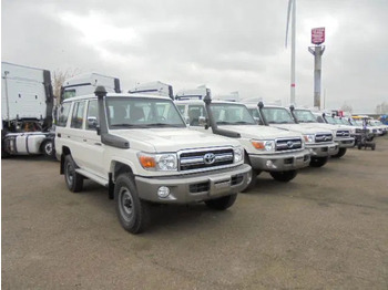 차량 TOYOTA Land Cruiser