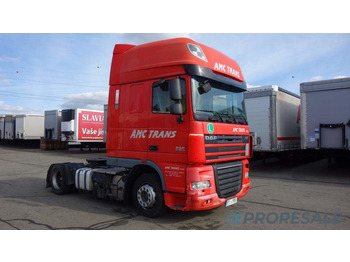 트랙터 유닛 DAF XF 105 460