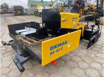 아스팔트 포장기 DEMAG