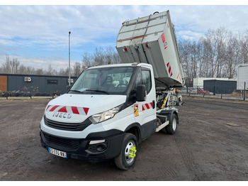 쓰레기차 Iveco Daily 35C18 Śmieciarka 2017r. Zoeller Semat 3.5t DMC Tylko 94 tyś.km EURO 6 Prawo Jazdy kat. B Garbage Truck Garbage Car : 사진 3