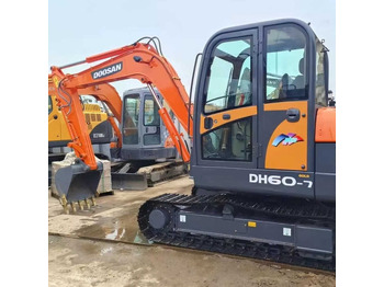 크롤러 굴삭기 DOOSAN DH60