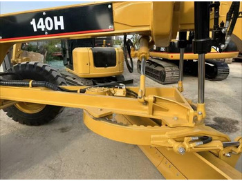 그레이더 CAT 140H : 사진 5 그레이더 CAT 140H : 사진 5