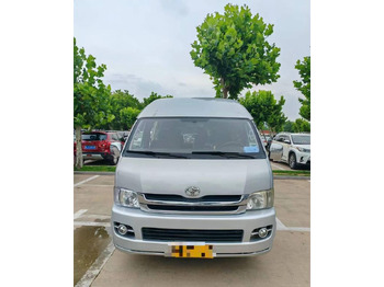 소형 버스, 승합차 Toyota hiace : 사진 3