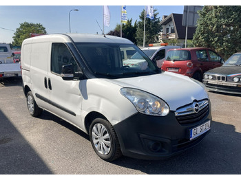 패널 밴 FIAT Doblo 1.3