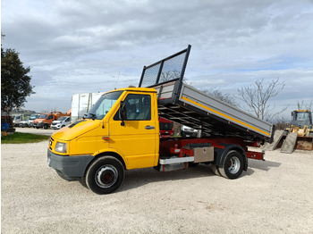 덤프트럭 IVECO Daily