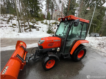 지자체 트랙터 Kubota STV32-C, 2013 4WD-traktori Intexw, Lahti : 사진 2