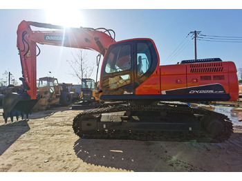 크롤러 굴삭기 Doosan DX225LC : 사진 4