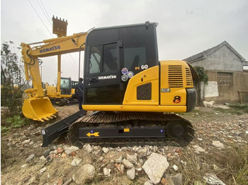 미니 굴삭기 KOMATSU PC60-8