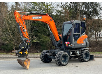 휠 굴삭기 DOOSAN DX57W