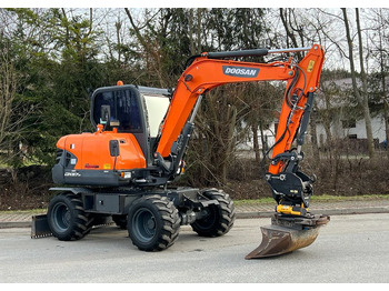 휠 굴삭기 Doosan DOOSAN DX57W *ROTOTILT* 2200 Motogodzin JAK NOWA KOPARKA KOŁOWA STAN PERFEKCYJNY SPROWADZONA : 사진 2