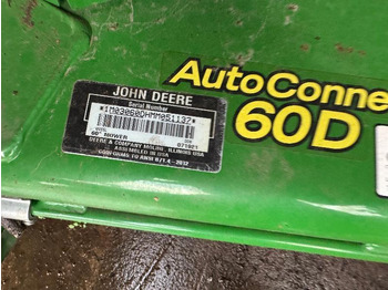 장궤형 트랙터 JOHN DEERE 2038R : 사진 3