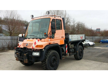 덤프트럭 UNIMOG U500