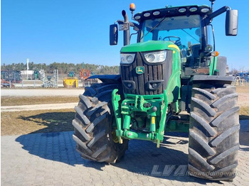 장궤형 트랙터 JOHN DEERE 6215R