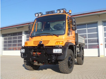 덤프트럭 UNIMOG U500