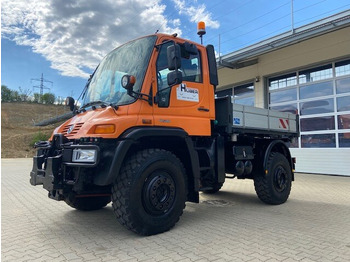 덤프트럭 UNIMOG U500