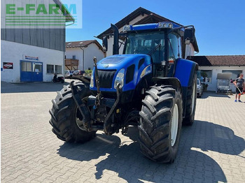 장궤형 트랙터 New Holland tvt 135 : 사진 4