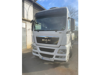 캡 새시 트럭 MAN TGX 24.480 6x2 : 사진 2