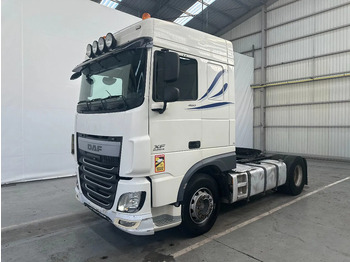 트랙터 유닛 DAF XF 106 460