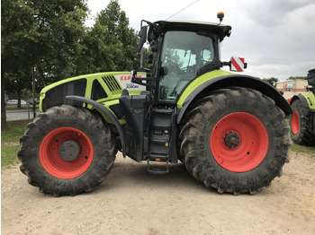 장궤형 트랙터 CLAAS Axion 920