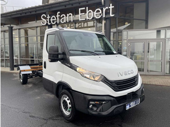 캡 새시 트럭 IVECO Daily 35s14