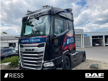 트랙터 유닛 DAF XG 530