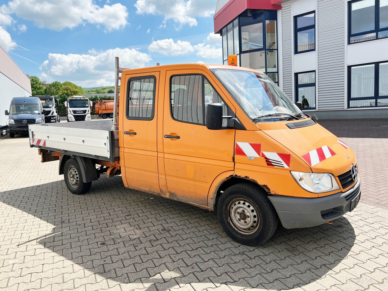 플랫베드 밴, 콤비 밴 Mercedes-Benz Sprinter 308 4x2 Doka Sprinter 308 4x2 Doka : 사진 9