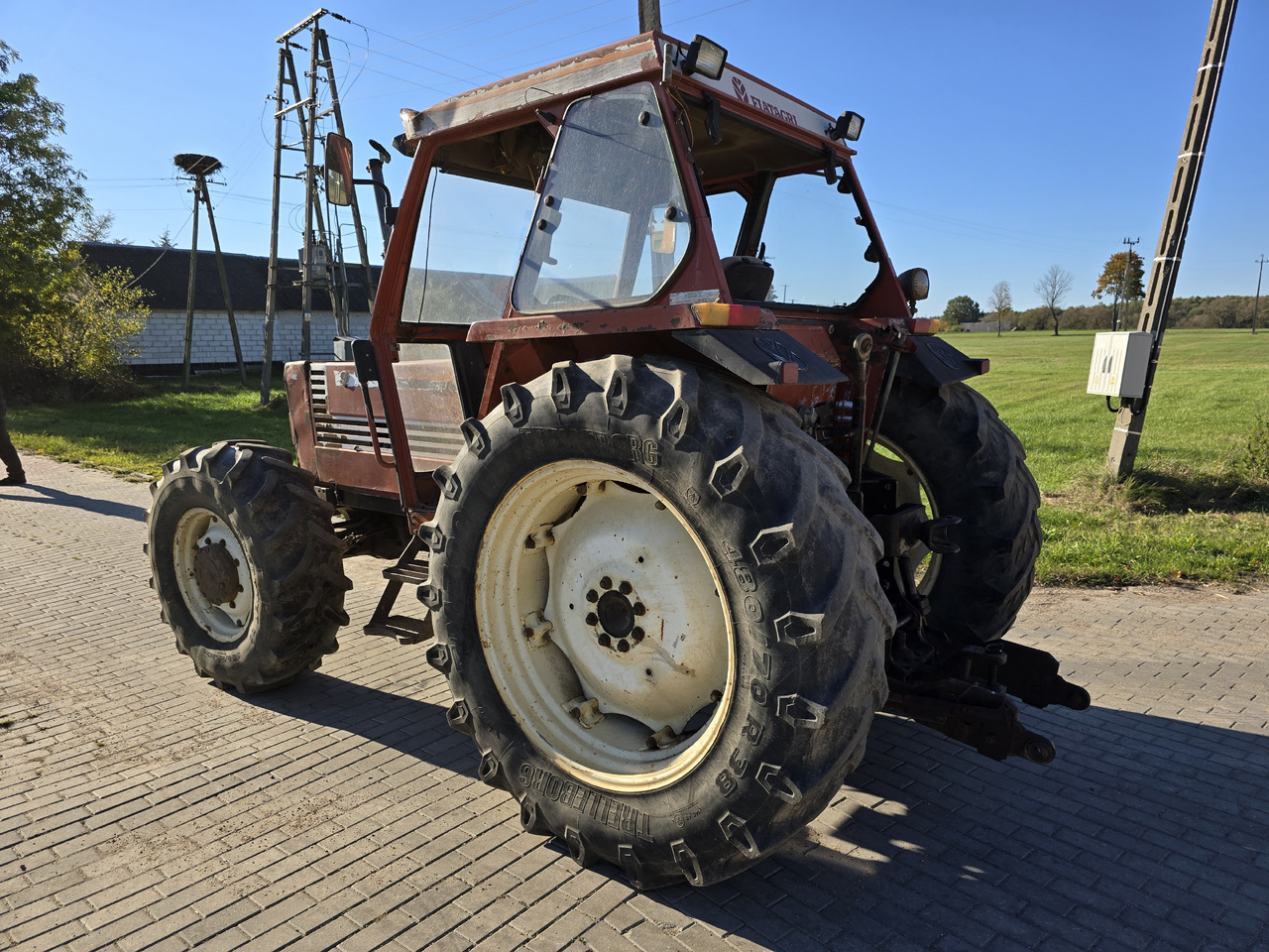 장궤형 트랙터 FIAT 90-90DT, 4x4 : 사진 6