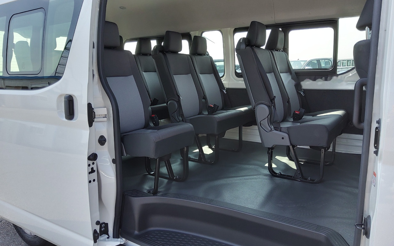 신규 소형 버스, 승합차 Toyota Hiace HIGH ROOF / TOIT HAUT 2.8L Diesel Manual base : 사진 11