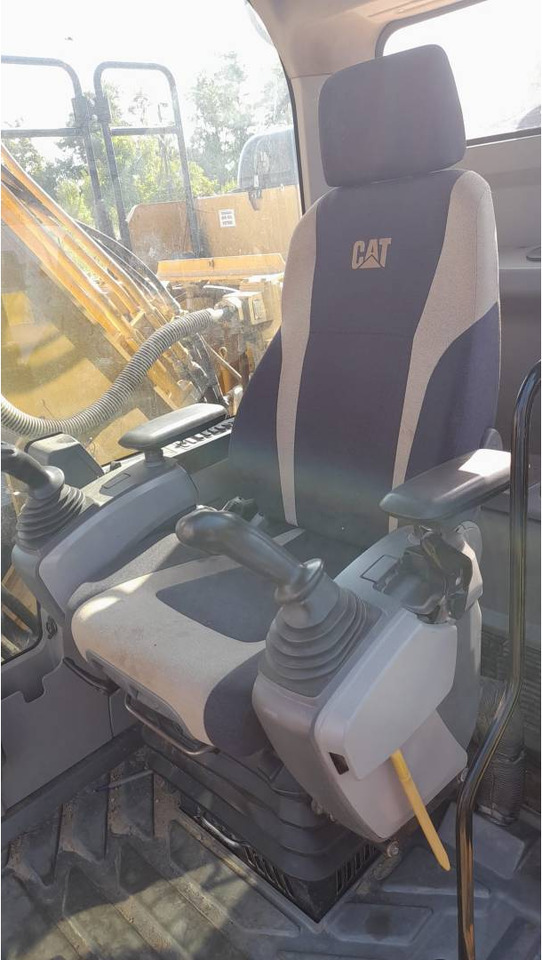 크롤러 굴삭기 CAT 320EL : 사진 7