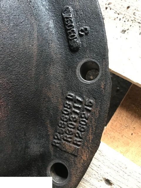 파이널 드라이브 농업용 기계 용 John Deere 6820 - Obudowa Zwolnicy : 사진 1