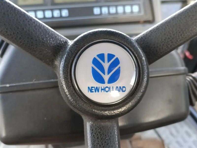 장궤형 트랙터 New Holland TS90 : 사진 13