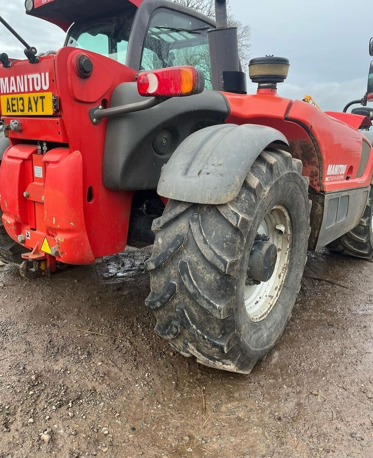 텔레스코픽 핸들러 Manitou MLT 634 120 : 사진 9