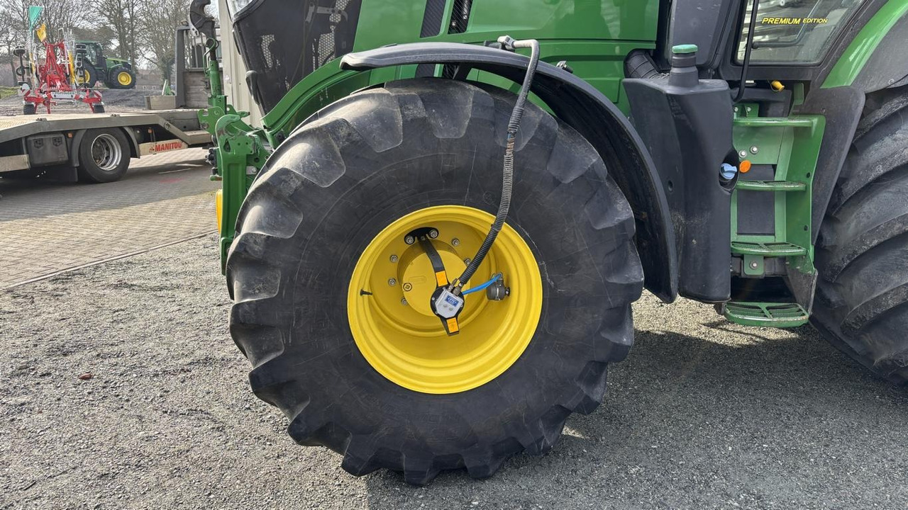 장궤형 트랙터 John Deere 6250 R : 사진 38