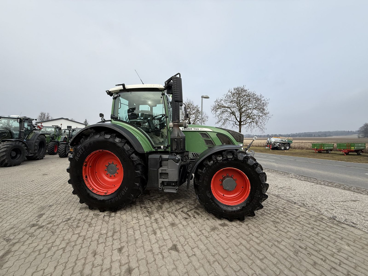 장궤형 트랙터 Fendt 722 Vario : 사진 7