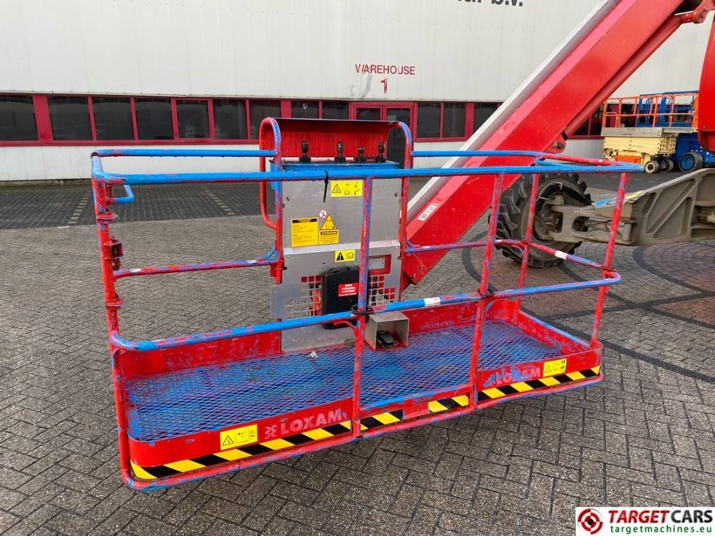 관절 붐 Genie Z-135/70 Articulated 4x4x4 Diesel Boom Lift 4315cm : 사진 20