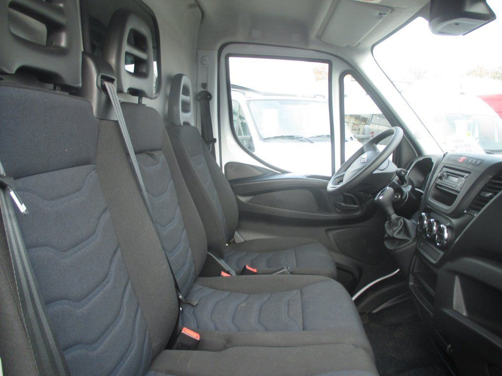 패널 밴 Iveco Daily 35S16 maxi : 사진 8